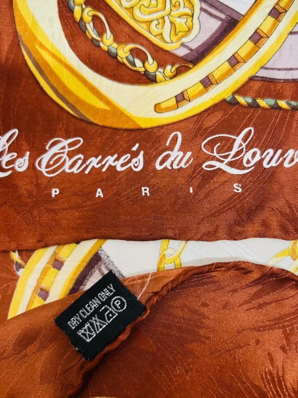Les Carres du Louvre Paris  Silk Scarf 34" Ivery Brown Burgendy gold chain ( 31) - Picture 9 of 15